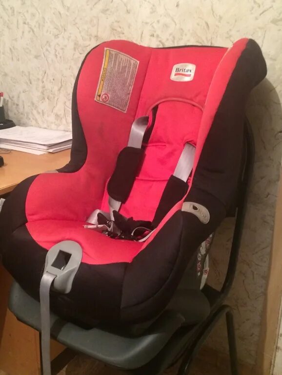 Britax first class plus. Автокресло Britax 0-18. Автокресло Бритакс ромери9-18. Автокресло Britax красное. Автокресло бритах с 0 first class Plus.