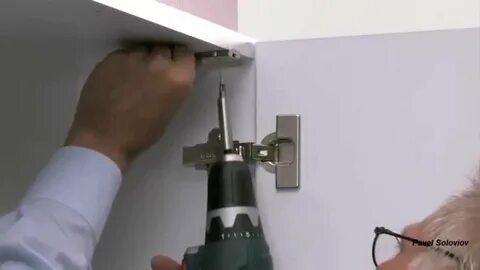 Как установить толкатель на шкаф