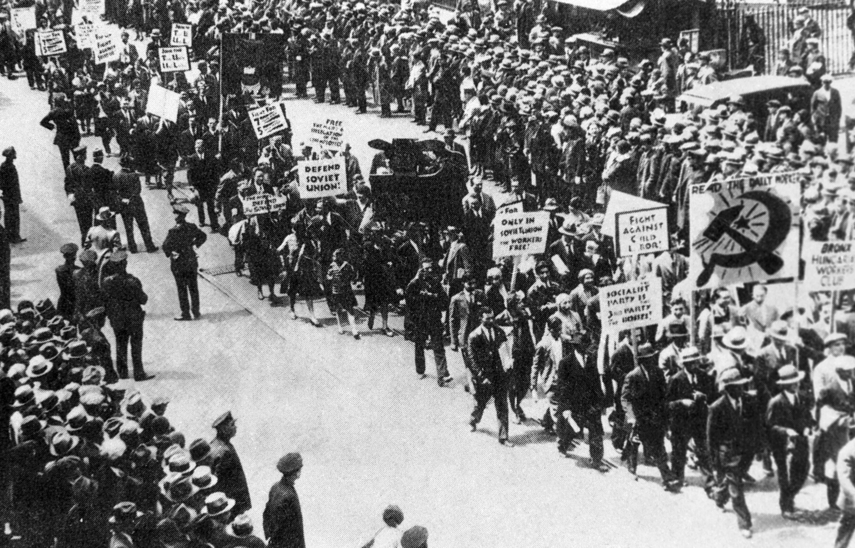 Международный день рабочих. 1890 Году в Варшаве Первомай. Стачка рабочих 1890 годах в Варшаве. 1 Мая 1890 года. 1 Мая США 1886.