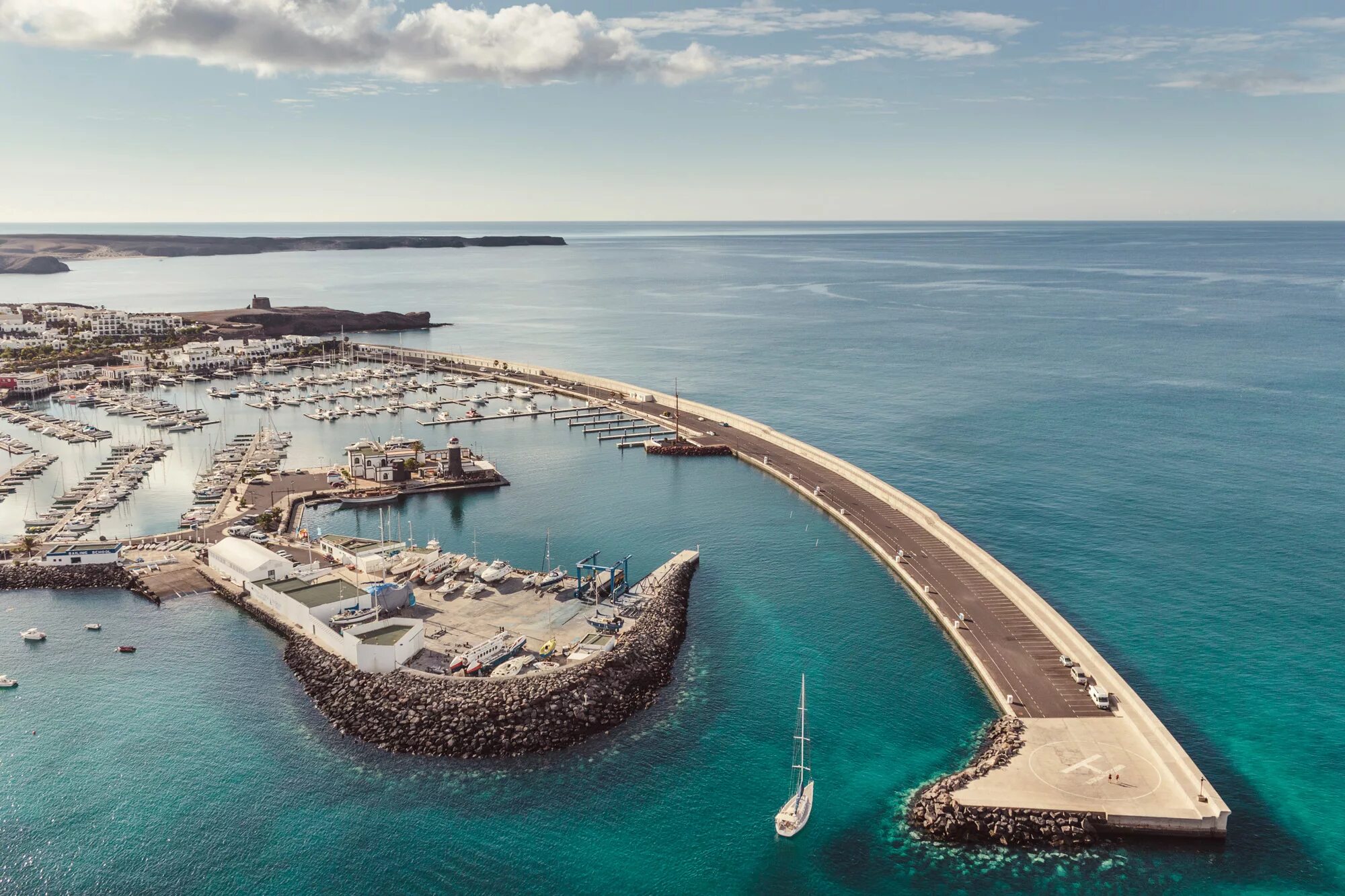 Marina islands. Канары порт. Лансароте. Ланцерот остров.