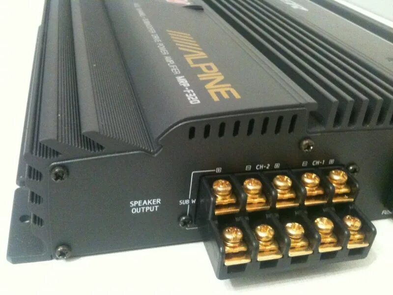 5 канальный усилитель мощности. Morel mps 5. 5 канальный усилитель мощности. 129. усилитель 5 канальный blaupunkt gta 5000.