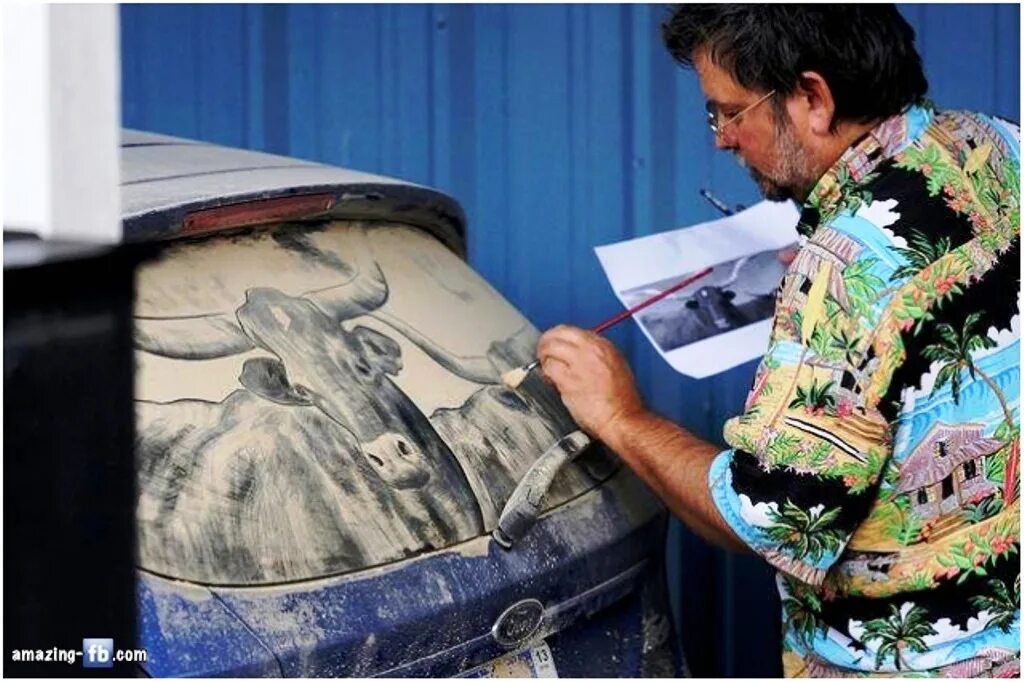 Разрисованный художником. Скотт Уэйд. Скотт Уэйд картины. Рисование на грязных машинах Скотт Уэйд. Скотт Уэйд роспись.