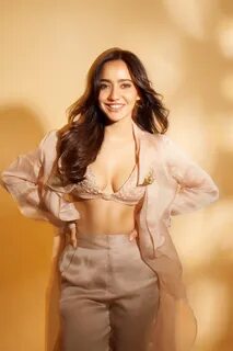 Neha Sharma UHD HD HQ Photos