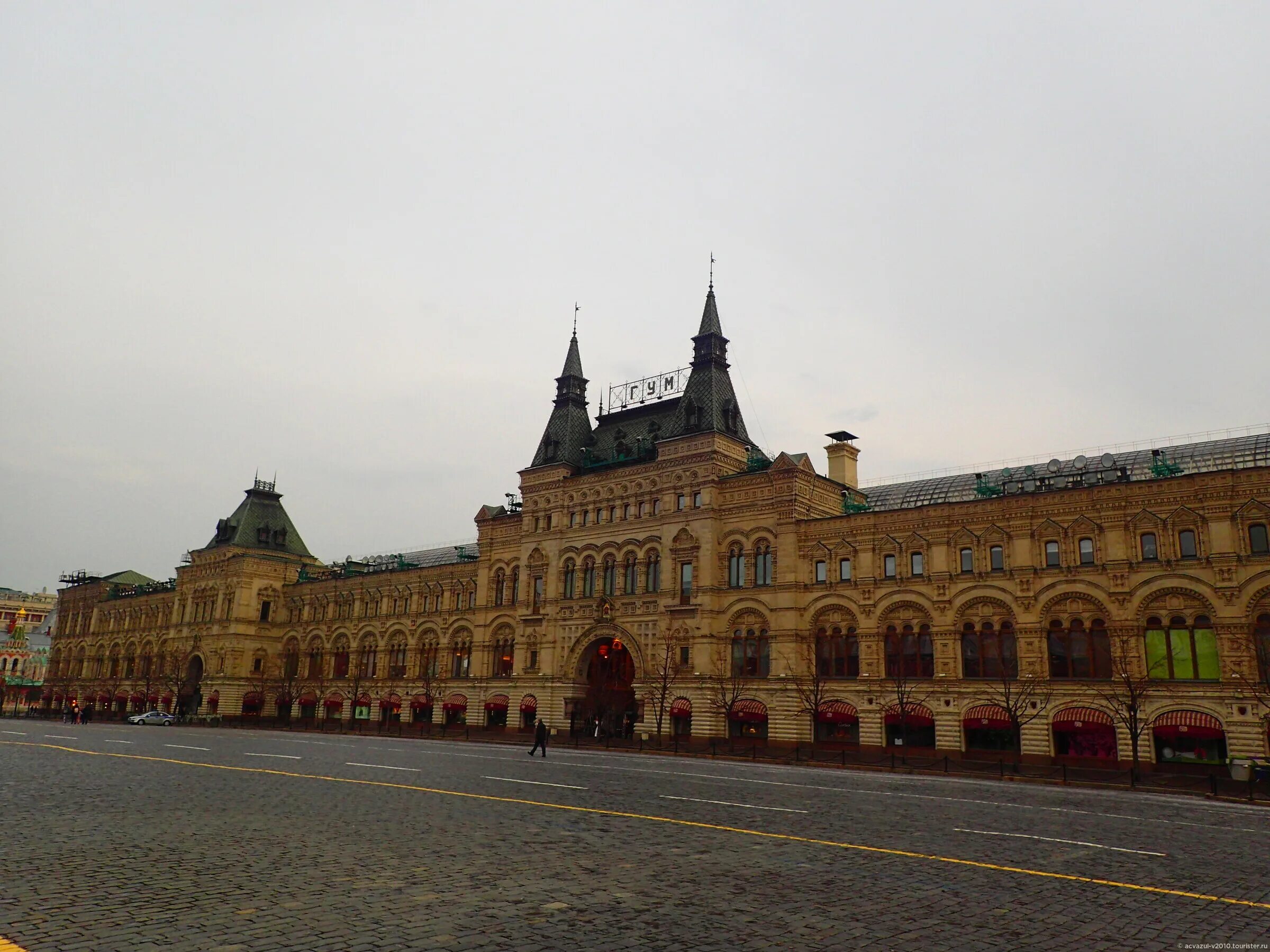 Верхние торговые ряды в москве автор. Верхние торговые ряды ГУМ. Здание верхних торговых рядов в Москве Архитектор Померанцев. Верхние торговые ряды в Москве Архитектор а н Померанцев. Кремль ГУМ.