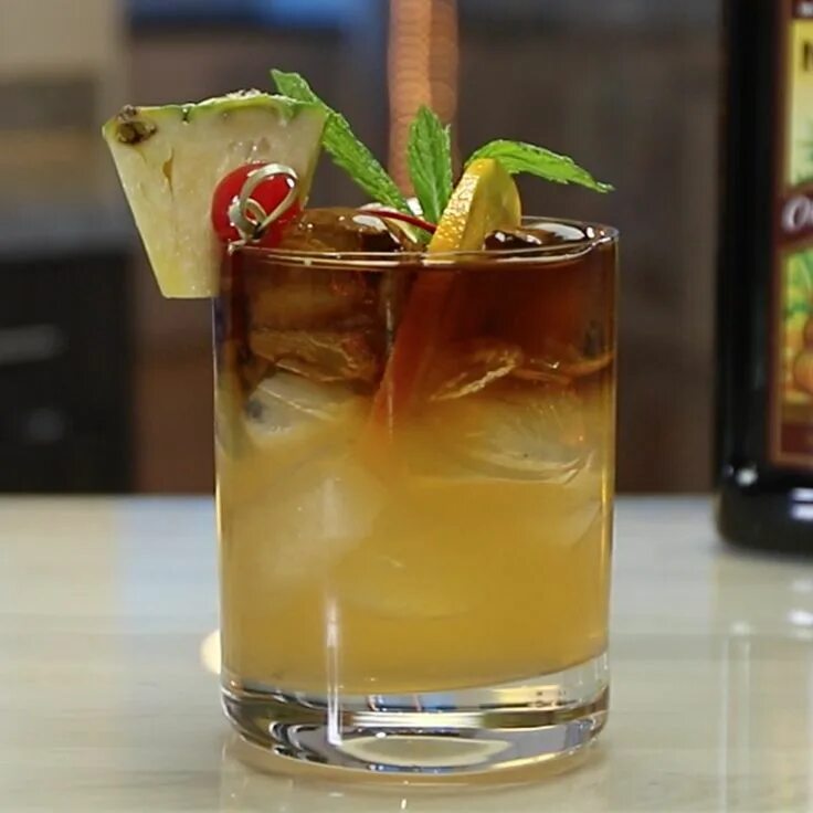 Mai tai коктейль