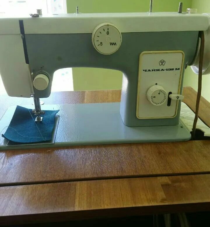 Чайка 132 м швейная. Швецная машика чайка132м. Швейная машинка чайка 132м. Швейная машинка чайка 142. Швейная машина чайка 132 м.