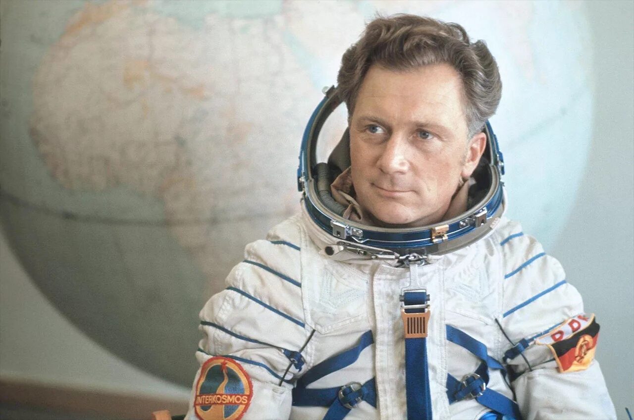 Самый первый человек в космосе в мире. Pbuveyn Qty.