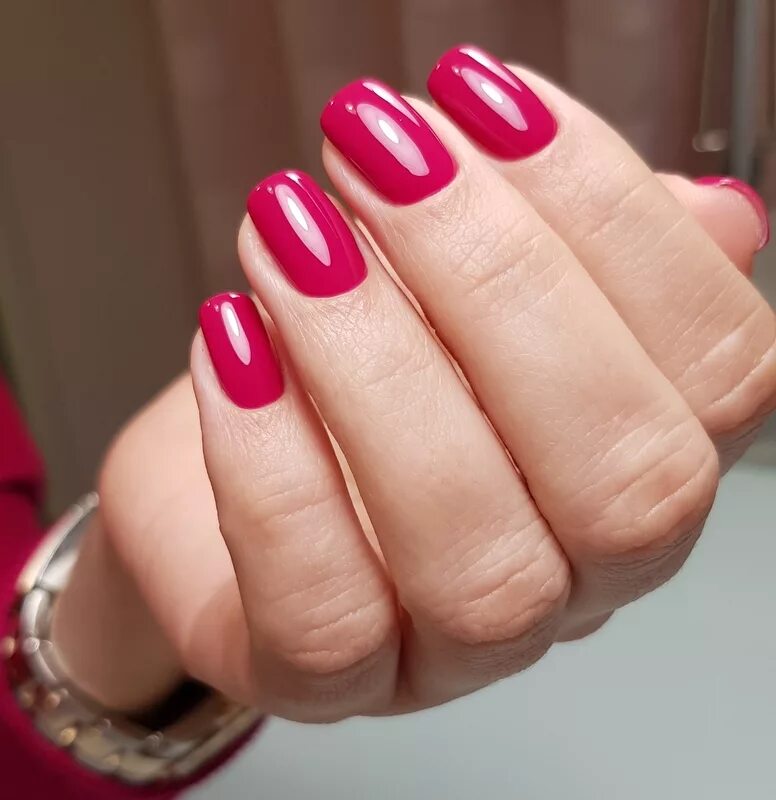 естественный маникюр на короткие ногти. маникюр под лак. натуральный маникюр. ногти естественный маникюр. ногти телесного цвета.