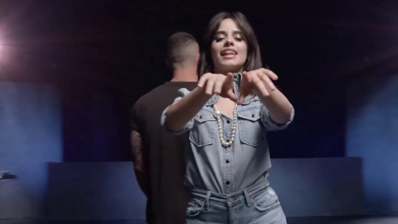 "just the way you are". Girls like you карди би. That i am girl like you. That i am girl like you. Марун 5 молодость.