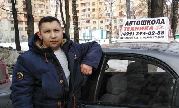 Чекачков владимир сергеевич. Уроки вождения на автомате. Автоинструктора во владимире. Автошкола метар челябинск инструктор иван. Андрей звиадович алексов.