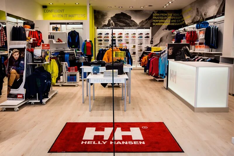 Helly hansen москва. Хансен магазин в москве. Магазины норвегии. Хелли хансен магазины в москве. Helly hansen магазин.