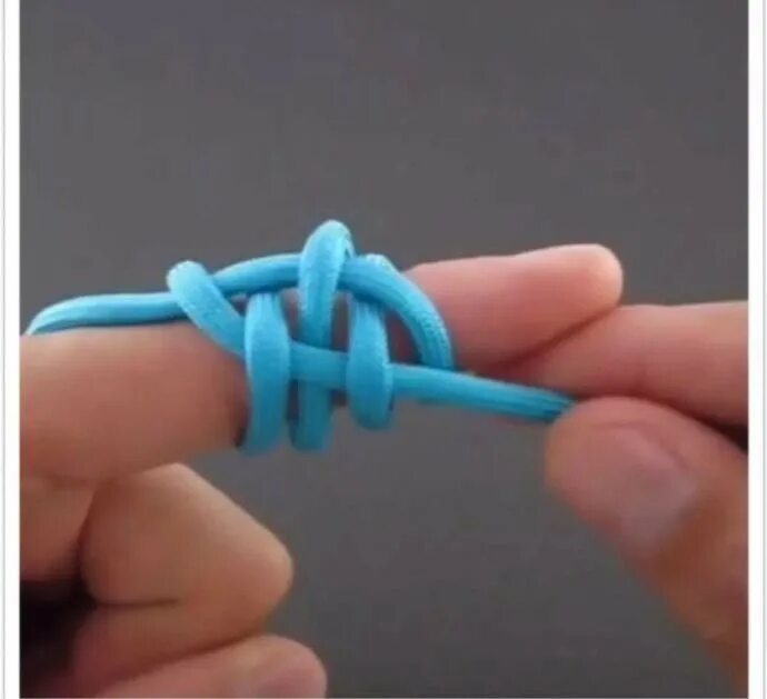 Китайские декоративные узлы. Обезьяний кулак узел схема. Обезьяний кулак обезьяны узел. Бриллиантовый узел на темляк. Обезьяний кулак узел схема плетения.