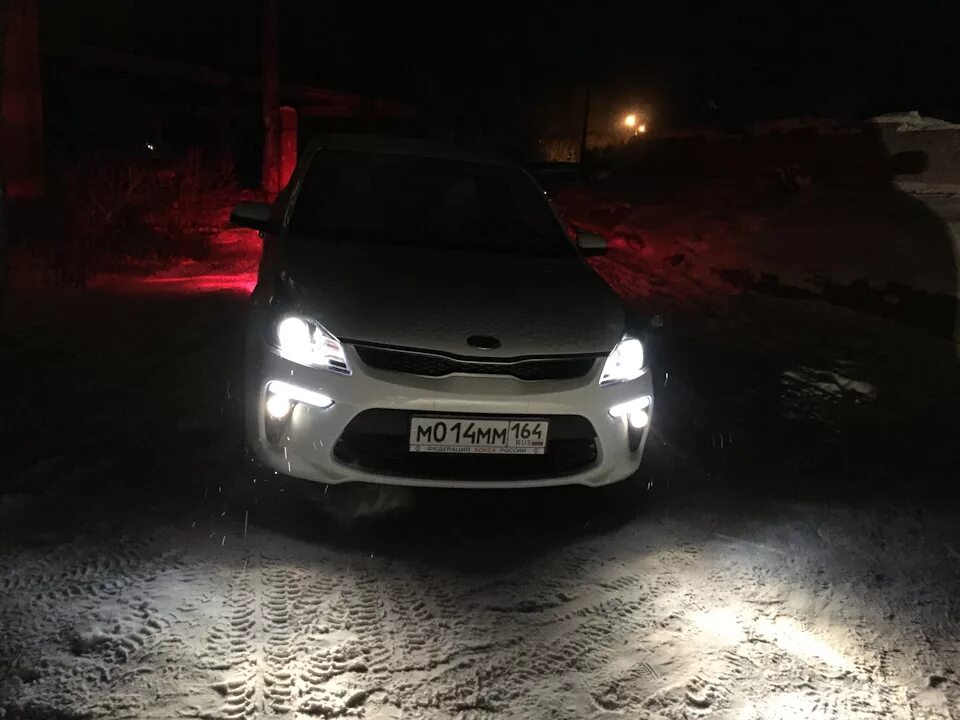 Свет фар рио 3. Led лампы Kia Rio 3. Led лампы в Kia Rio 4. Лампы led hb3 Kia Rio x-line. Ближний свет led Kia Rio 4.