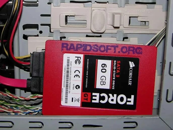 Как подключить ссд диск. Ssd 2.5 sata подключить. подключить ssd к компьютеру sata. как подключить ssd к компьютеру sata 3. как подключить ssd 2.5 к компьютеру.