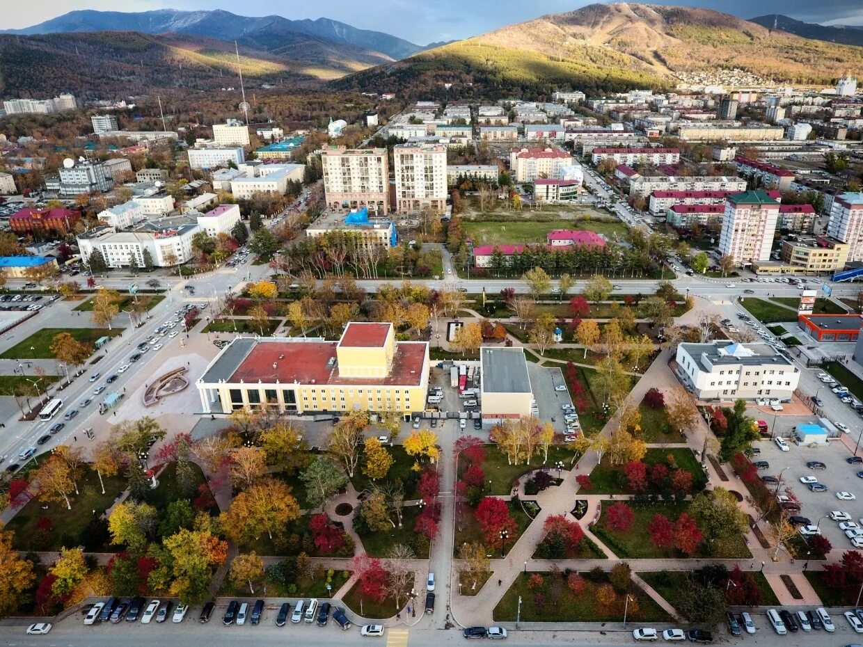 Сайт город южно сахалинск. Ноглики-Южно-Сахалинск. Город Южно Сахалинск 2007год. Население Южно Сахалинск Тымовское. Ноглики-Южно-Сахалинск фотографии города.