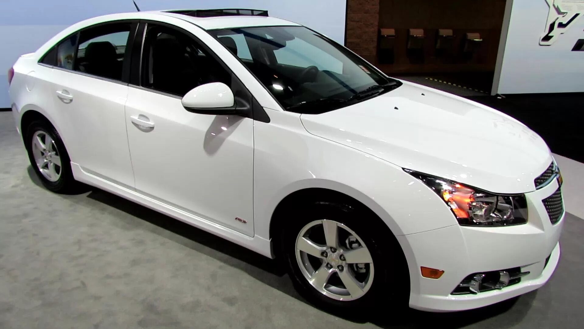 Chevrolet Cruze 2014 хэтчбек. Шевроле Круз хэтчбек 2014. Chevrolet Cruze хэтчбек 2015. Шевроле Круз хэтчбек 2012 белый. Шевроле хэтчбек 2014