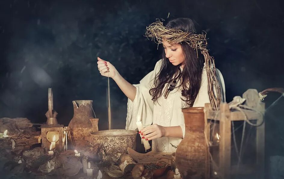 бытовая магия. хильдебрандт иллюстрации толкин. лесная ведьма травница эстетика. магия в быту. ведьма зельеварение helloween.