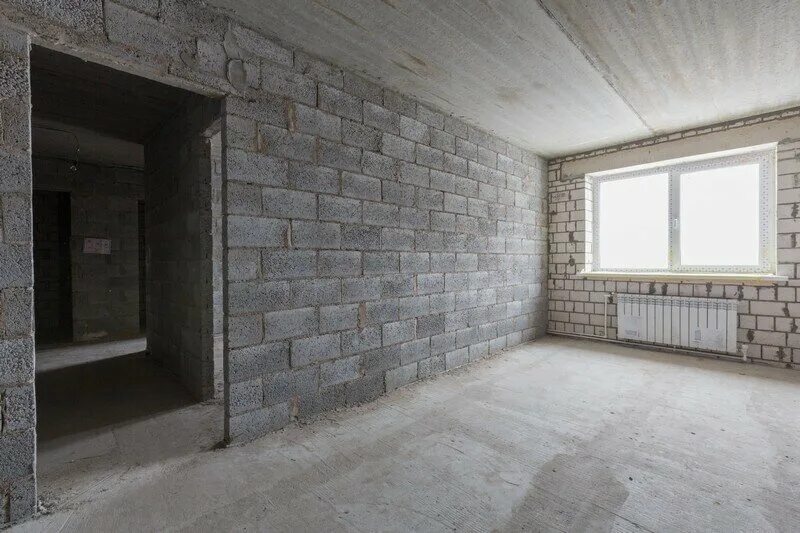 Новостройка черновая. Черновая отделка в новостройке. Новостройка черновая. Новостройка без отделки. Черновая отделка.