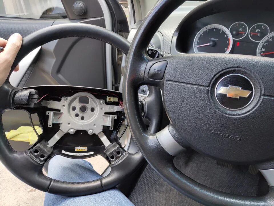 Как снять руль авео Как снять подушку безопасности руля Chevrolet Trax. YouTube