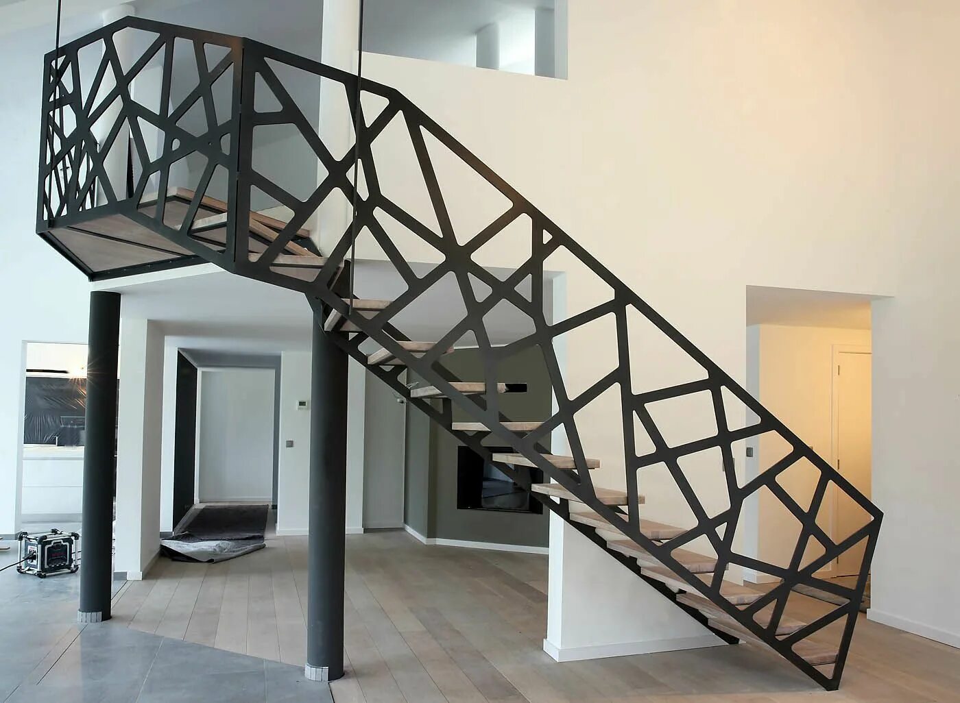 Design metal
