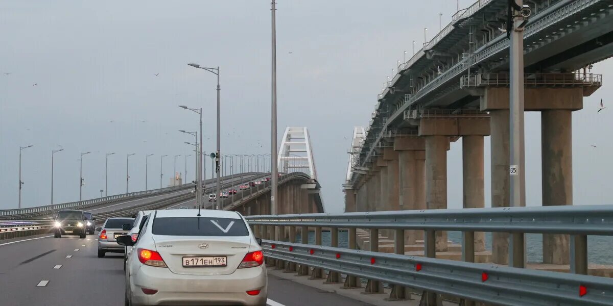 Остановлено движение по крымскому мосту