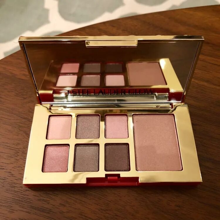Палетка теней эстилаудер глэм\. Estee lauder pure color envy eyeshadow palette. Estee lauder first blossom eye palette. Палетка теней эсте лаудер. Estee lauder glam палетка.