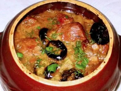 Горшочки с черносливом