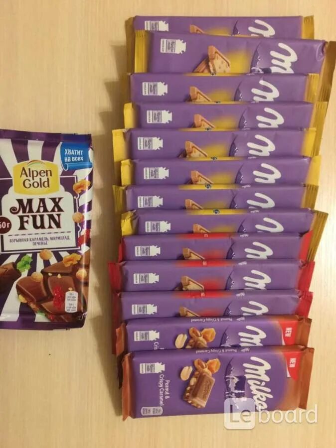 Шоколад milka и alpen gold. Шоколад милка алпен голд. Шоколадки названия альпен гольд. Голд милки. Огромная шоколадка милка.