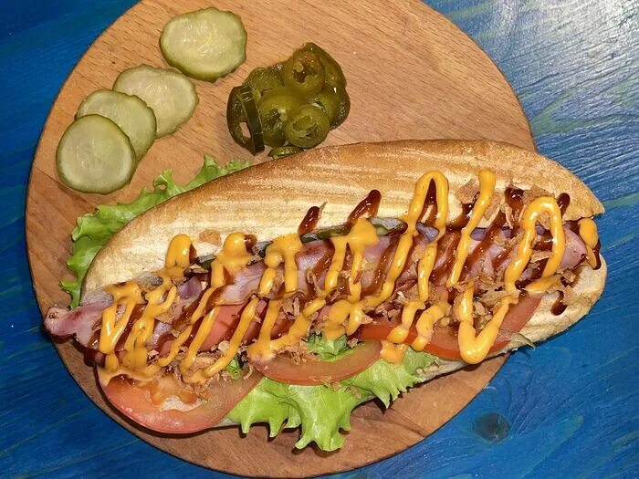 Ходок кафе смоленск. Хот дог кафе смоленск. Хот дог кафе меню. Милк шейк хот дог кафе смоленск. Хот дог смоленск.