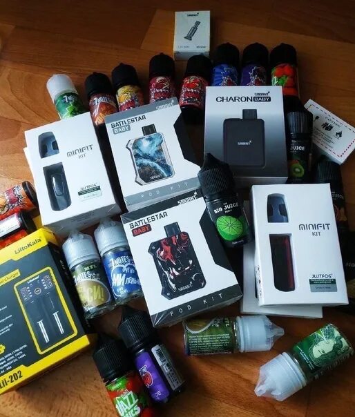 Подик плюс. Бруско миникан. Подик плюс. Smoant charon baby коробка. Подсистема вейп.