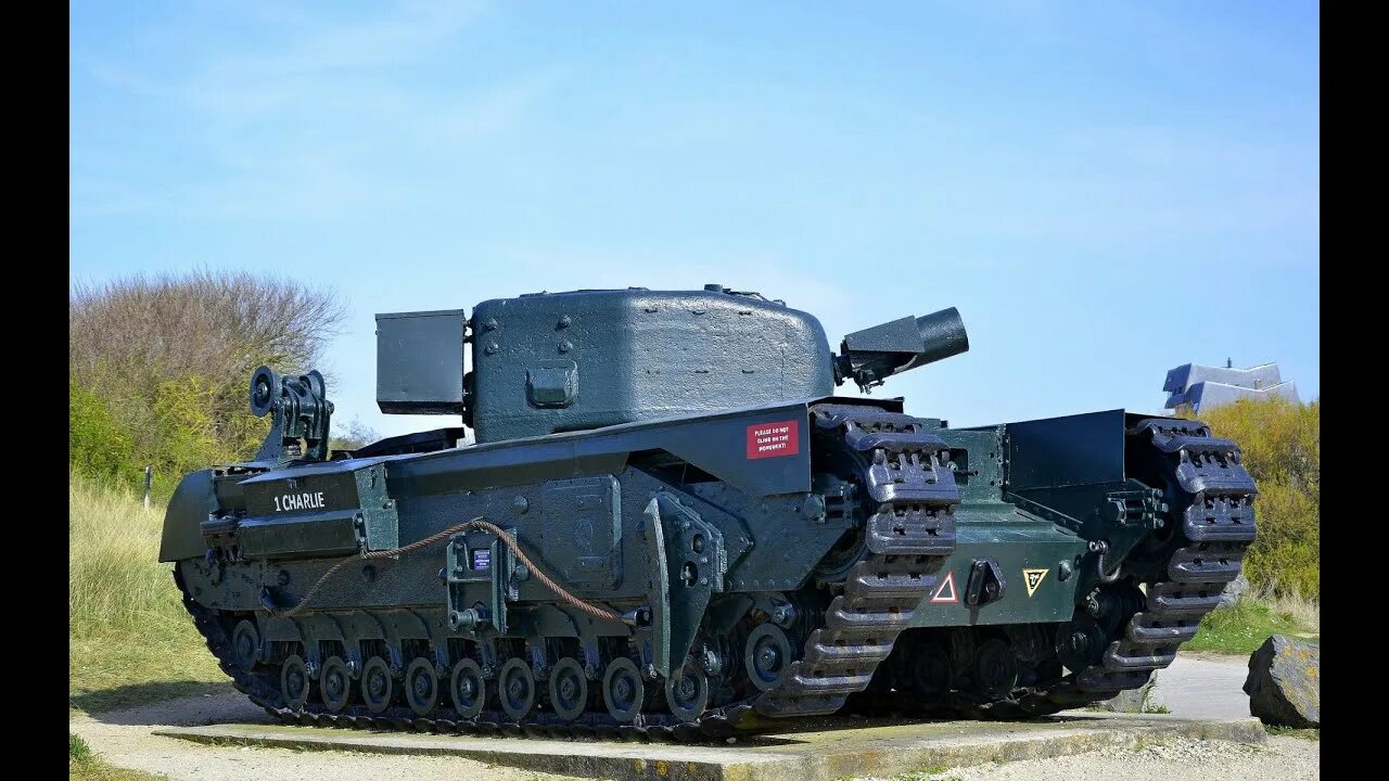 Черчилль 1 танки. Churchill mk3 avre. Инженерный танк churchill avre. Танк черчилль mk3. Инженерный черчилль avre.