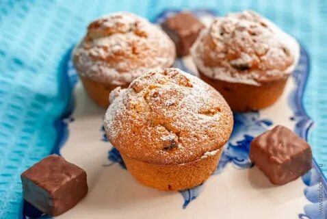 Кексы с изюмом в силиконовых
