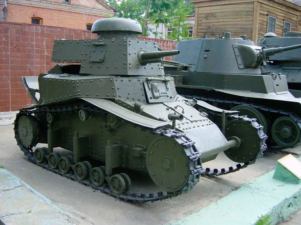Первые легкие танки. Первый танк ссср мс-1. Танк т-18 мс-1. Советский танк мс-1. Советский танк мс-1.