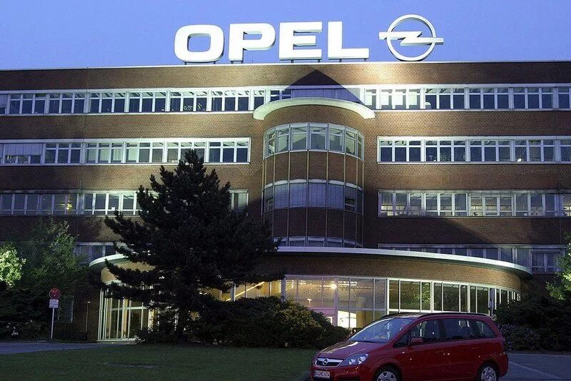 Opel германия. Завод Опель в Гессене. Opel завод в Германии. Опель Дженерал Моторс. Завод Опель в Германии в Бохуме.