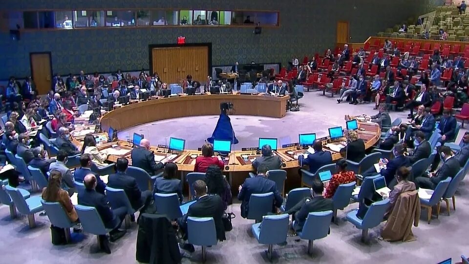 Выступление бурятии в оон. Совбез оон 2025. собрание совбеза оон 2025. заседание совета безопасности оон в нью йорке. заседание совбеза оон 1995.