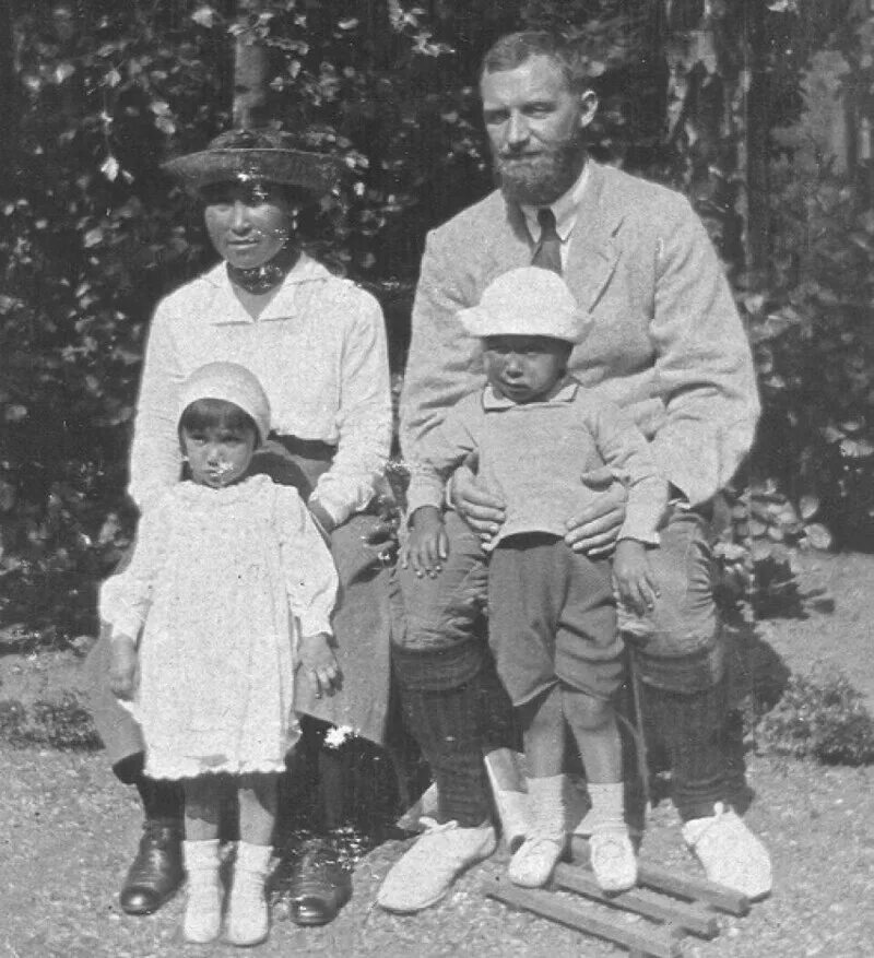 Питер фройхен. Питер фройхен. Питер фройхен. Петер фрейхен. И дагмар гейл.