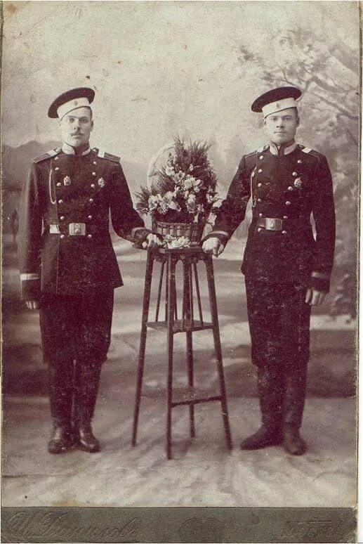 Унтер офицер 7. 7-й гренадерский самогитский полк. унтер-офицер 1912 ростов. форма унтер-офицера царской армии 1914. гренадерский полк 1917.