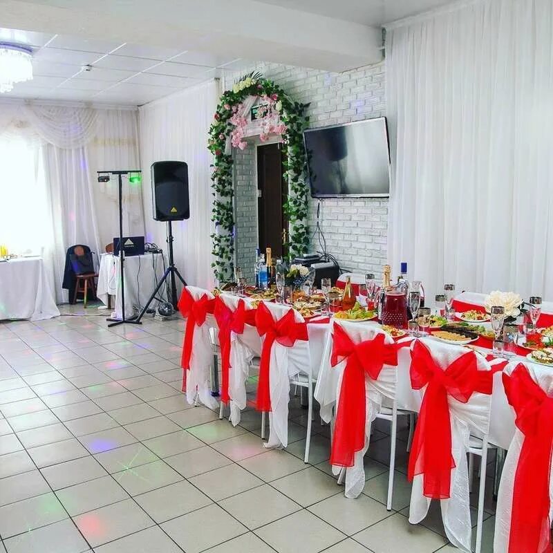 Кафе подсолнух коломна. Сеть кафе подсолнухи новосибирск. Кафе столовая подсолнухи. Столовая подсолнух краснодар. Кафе подсолнух ижевское.