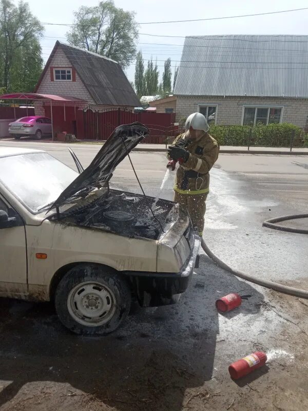 Возгорание автомобилей в Орловской области. Пожар в Ливнах. Пос Набережный Ливны горел автомобиль. 28 выезд