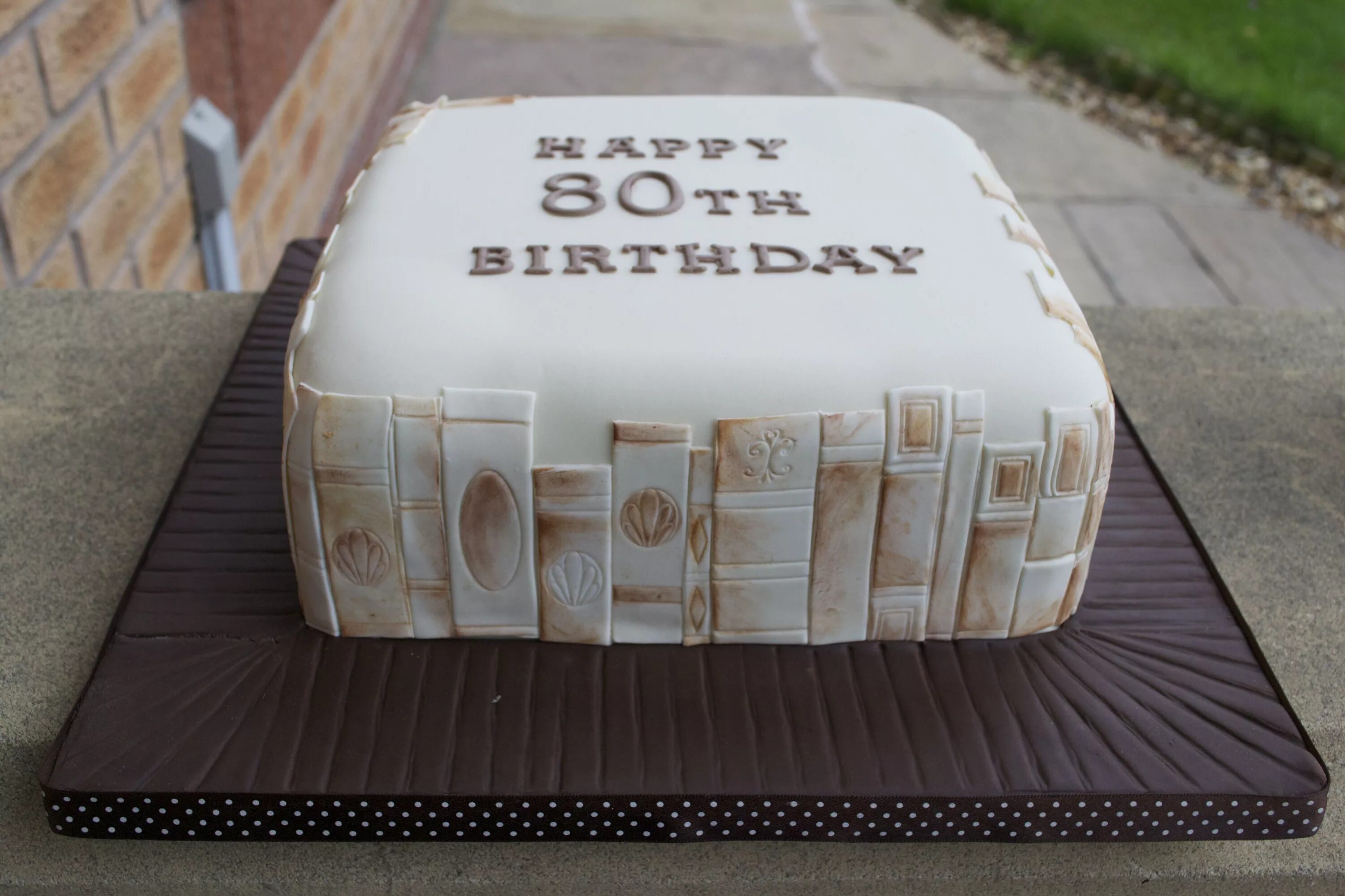 Торт для мужчины. Торт на юбилей мужчине. Торт для мужчины на день рождения. Квадратные тортики.