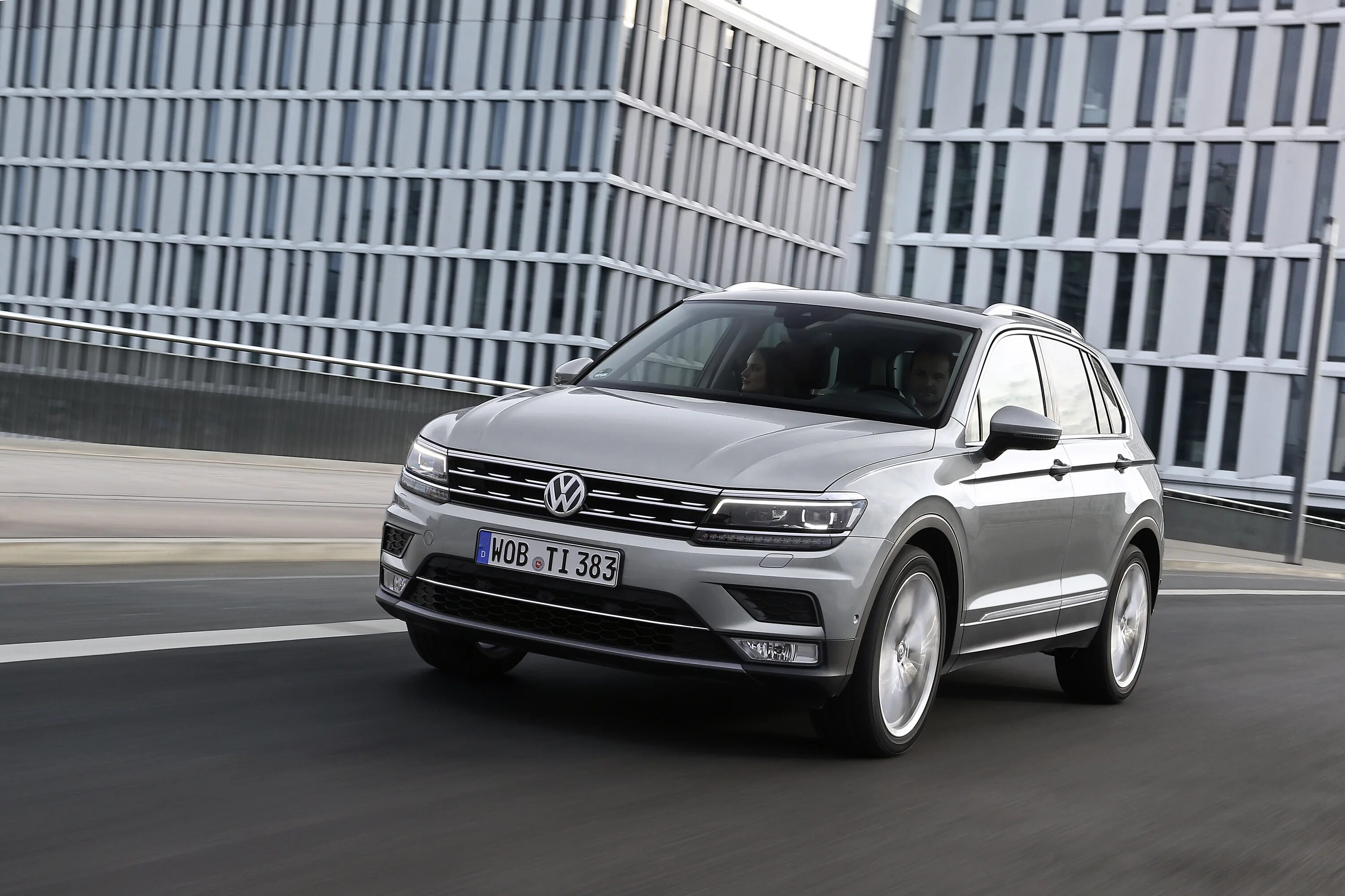 Volkswagen tiguan tdi. Фольксваген Тигуан 2016. Тигуан 2022. VW Tiguan 2. Фольксваген Тигуан новый.