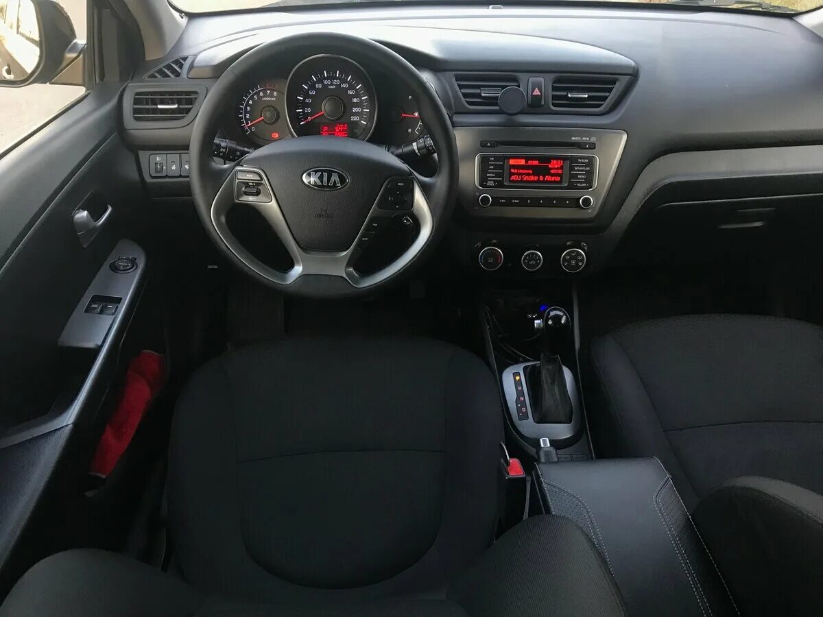 Kia Rio 3 комплектации. Киа Рио 3 максимальная комплектация 2012 салон. Кия Рио 3 Рестайлинг полная комплектация. Киа Рио 3 2017 салон. Рио полная комплектация