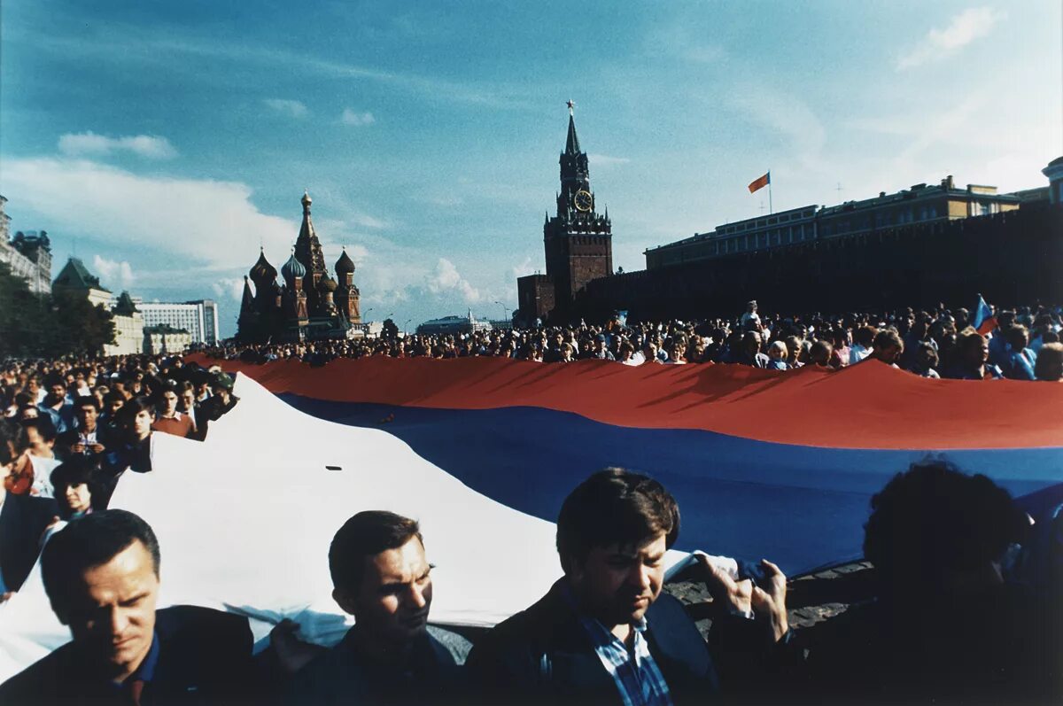 независимая газета 1990. 25 декабря 1990 года. казахстан день независимости 1990 25 октября. независимая газета первый выпуск. митинг 4 февраля 1990.