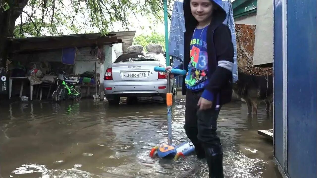 Ютуб лаба. Лабинск затопило. Город Лабинск затопило. Ливень в Лабинске. Лабинск затопило видео.