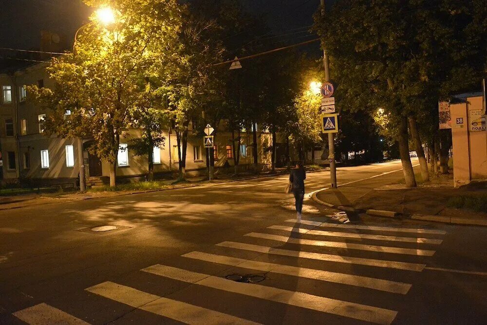 Пожар эвакуация людей. В орле нет света сейчас. Авария в орле с троллейбусом вчера на комсомольской. Орелоблэнерго ливны освещение на ул. В орле нет света.