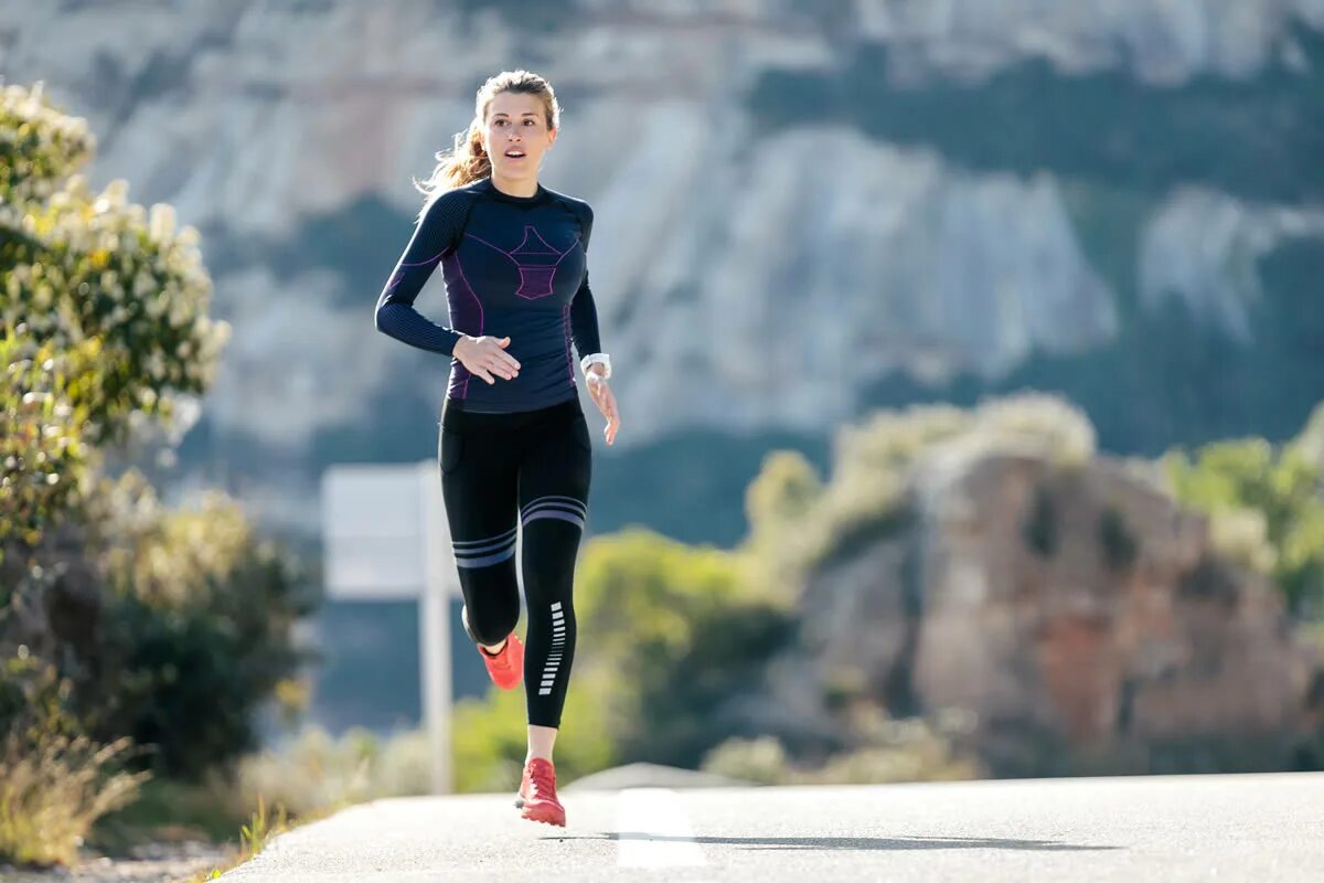 While run. Наталья пехирко упражнения ходьба. северная ходьба новый образ жизни 2025 надпись. наталья витка strava. alta run c fk фото.