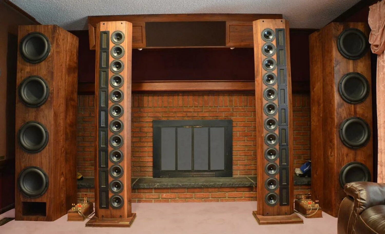 Переносимые колонки. Колонки hi end массив. акустическая система sound sound big four. kinoshita акустика. акустика моно hi-end.