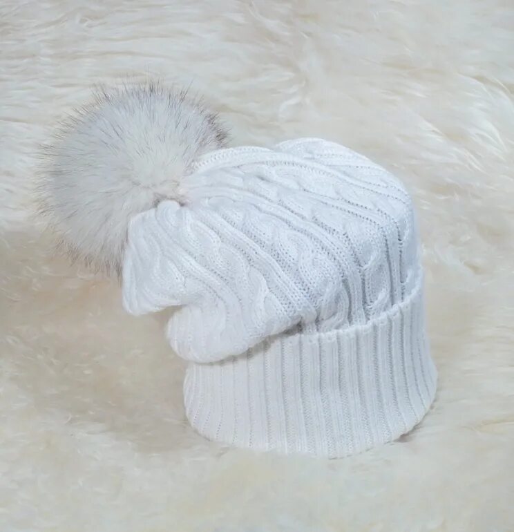 Вязание пуховых шапок. Как постирать зимнюю шапку. Валяная шапка мужская. Меховые шапки для женщин 50 лет. Как постирать зимнюю шапку.