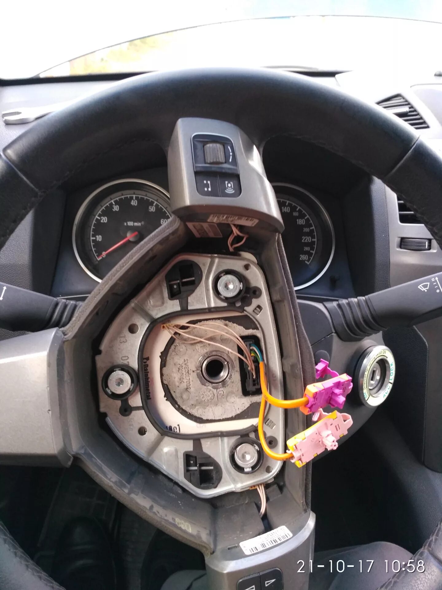 Виды мультирулей на лексус. Как откалибровать руль. Регулировка рулевого колеса на киа соренто 2. Как откалибровать руль. Калибровка руля.