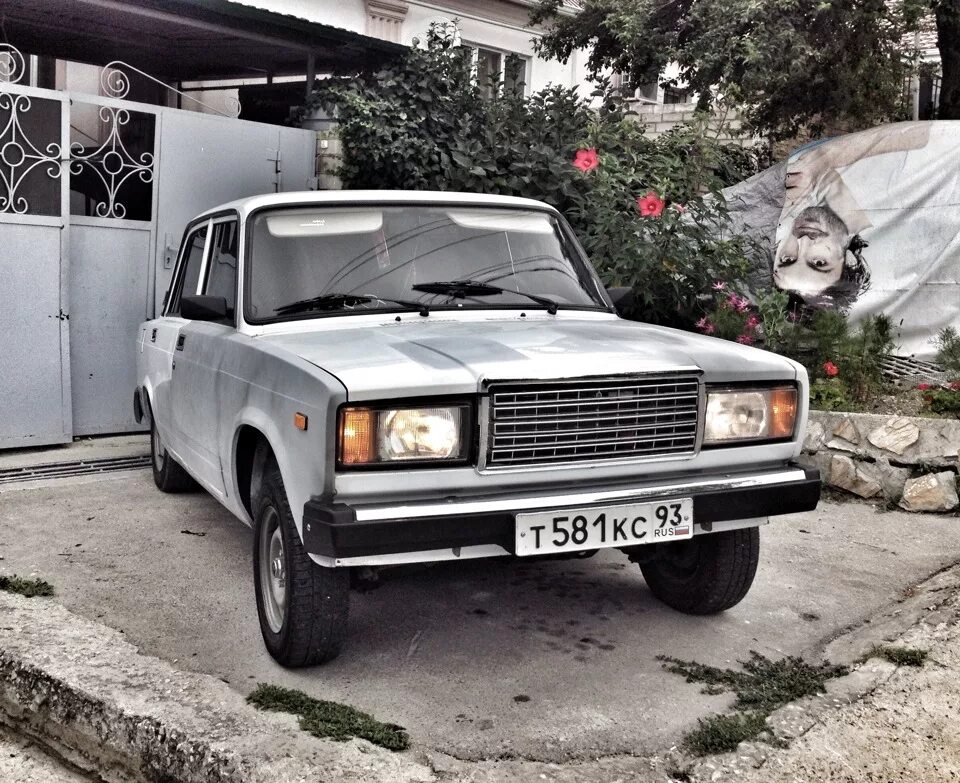 Ваз 2107 фото. ВАЗ 2107. Lada 2107 ВАЗ-2107. Лада 2107 автош. ВАЗ 2107 белая Автоша.